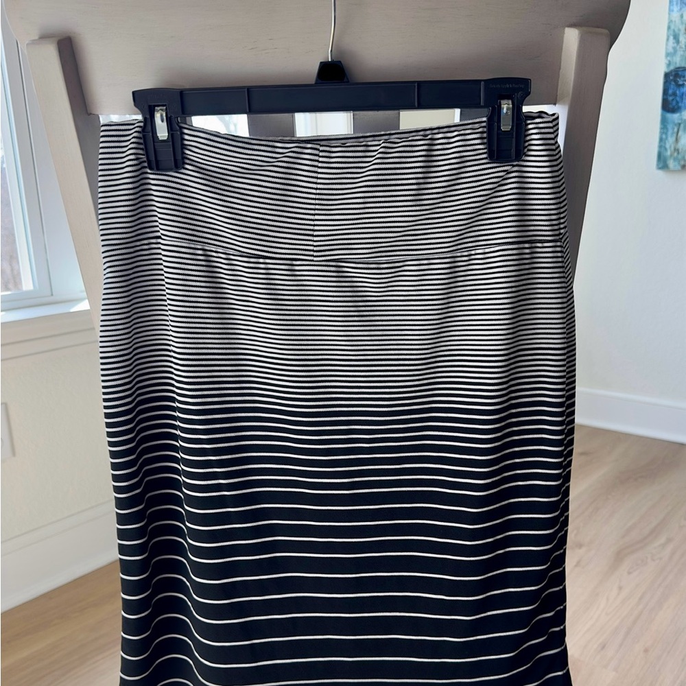 Jofit Black and White Midi Pencil Skirt Casual